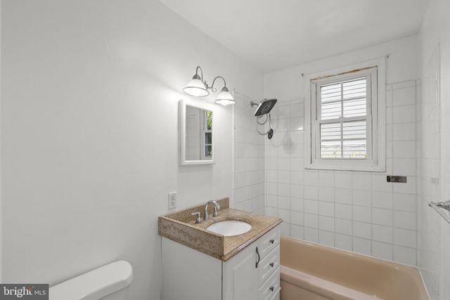 5523 HALWIS ST, Alexandria, VA 22303