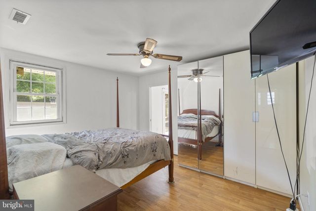 5523 HALWIS ST, Alexandria, VA 22303