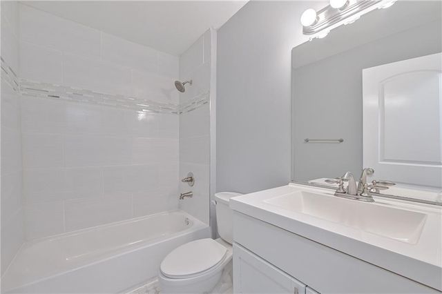 1421 Thunderwood Court SW, Mableton, GA 30126