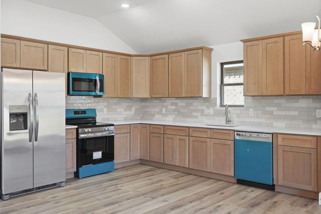 13134 Lake Conroe Bay Road, Willis, TX 77318