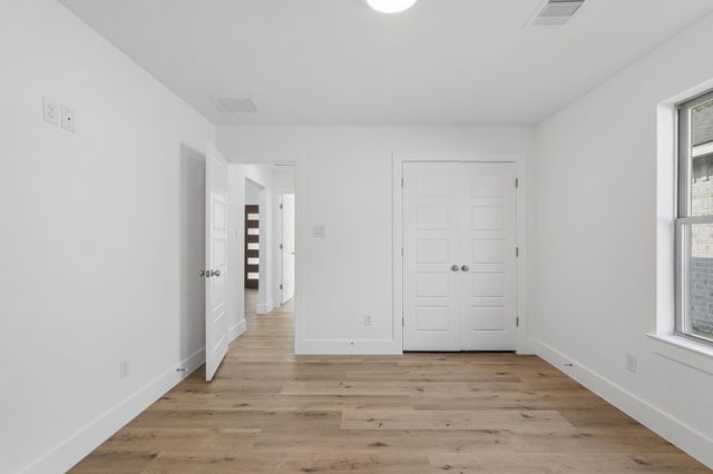 13134 Lake Conroe Bay Road, Willis, TX 77318