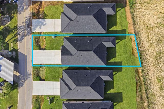 13134 Lake Conroe Bay Road, Willis, TX 77318