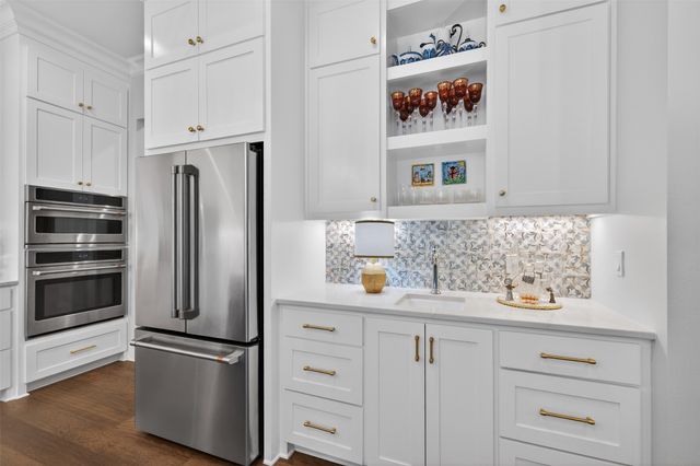 2224 Fairwoods Drive, Shreveport, LA 71106