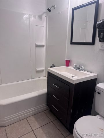 1750 Yarbrough Street, Montgomery, AL 36110