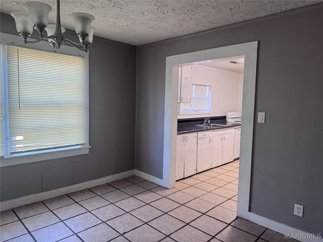 1750 Yarbrough Street, Montgomery, AL 36110
