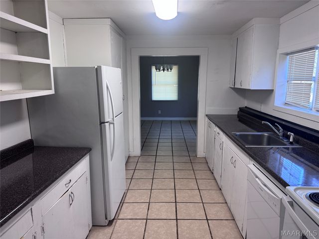 1750 Yarbrough Street, Montgomery, AL 36110