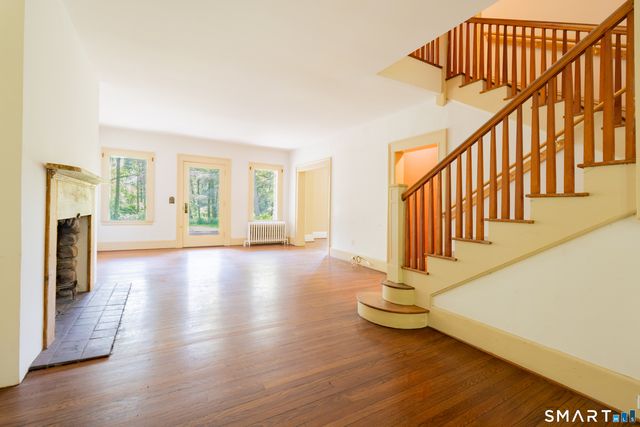 95 Beecher Road, Woodbridge, CT 06525