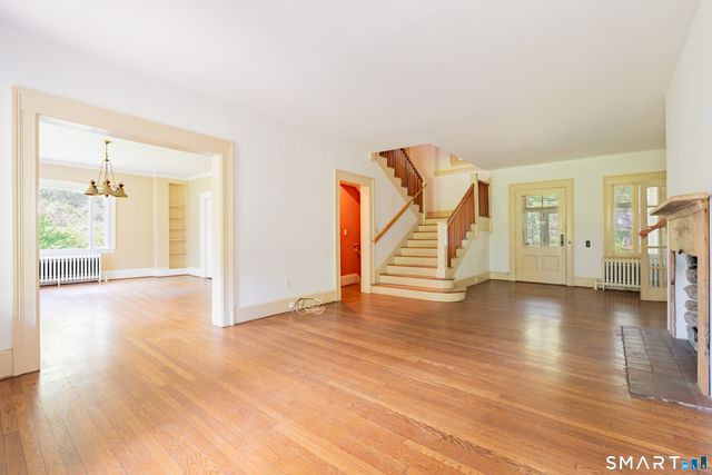 95 Beecher Road, Woodbridge, CT 06525