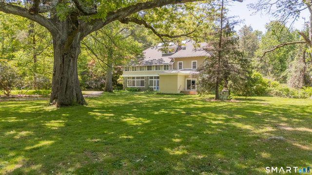 95 Beecher Road, Woodbridge, CT 06525