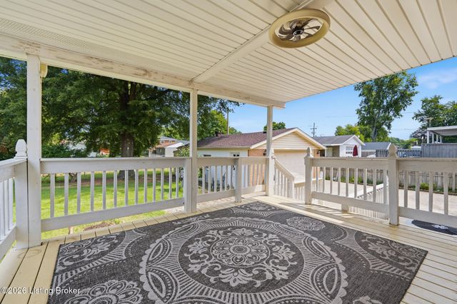 3511 Pineland Dr, Louisville, KY 40219