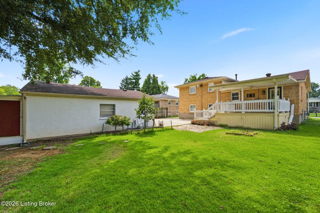 3511 Pineland Dr, Louisville, KY 40219