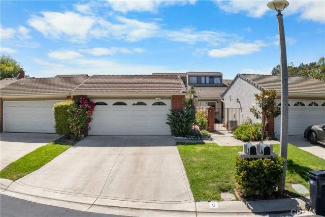 6 Eucalyptus, Irvine, CA 92612