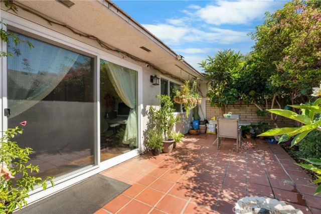 6 Eucalyptus, Irvine, CA 92612