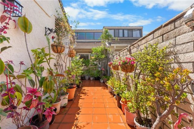 6 Eucalyptus, Irvine, CA 92612