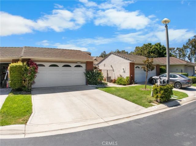 6 Eucalyptus, Irvine, CA 92612