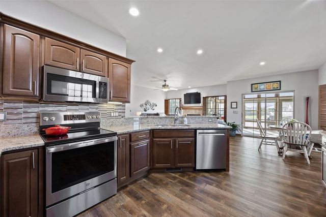 1659 Clifford Ln, Iowa City, IA 52240