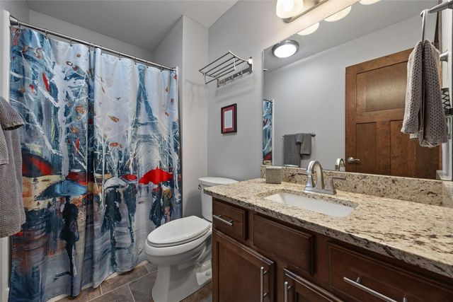 1659 Clifford Ln, Iowa City, IA 52240