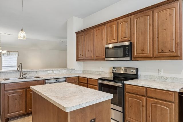 1408 Lauren Lane, Granbury, TX 76048