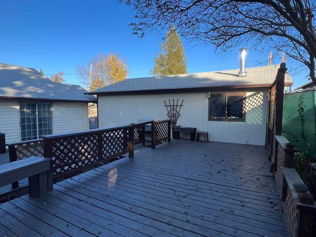 522 Van Ness Avenue, Klamath Falls, OR 97601