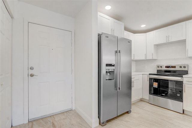 13941 FAIRWAY ISLAND DRIVE 723, Orlando, FL 32837