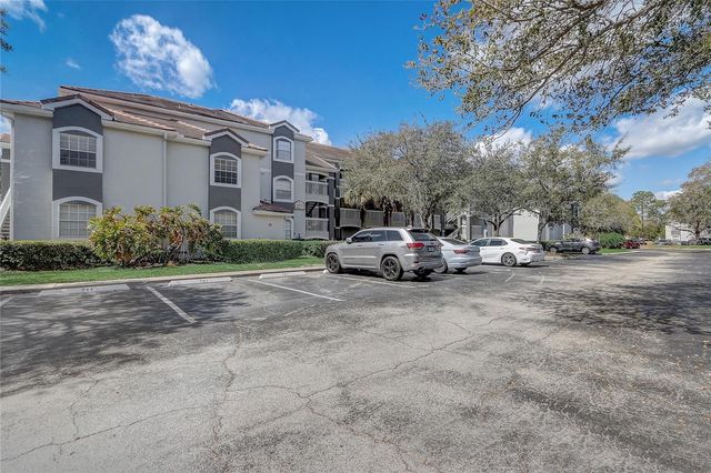 13941 FAIRWAY ISLAND DRIVE 723, Orlando, FL 32837