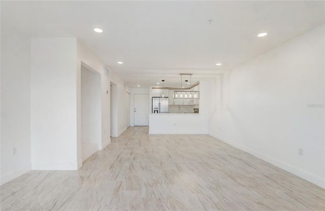 13941 FAIRWAY ISLAND DRIVE 723, Orlando, FL 32837