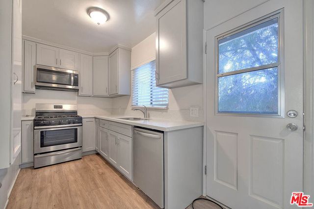 7013 Ramsgate Place, Los Angeles, CA 90045