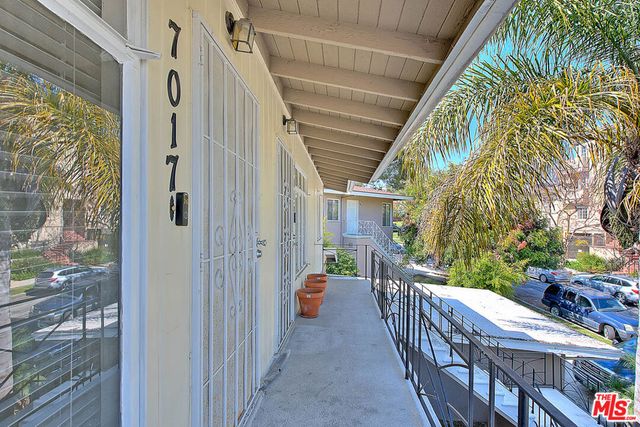 7013 Ramsgate Place, Los Angeles, CA 90045