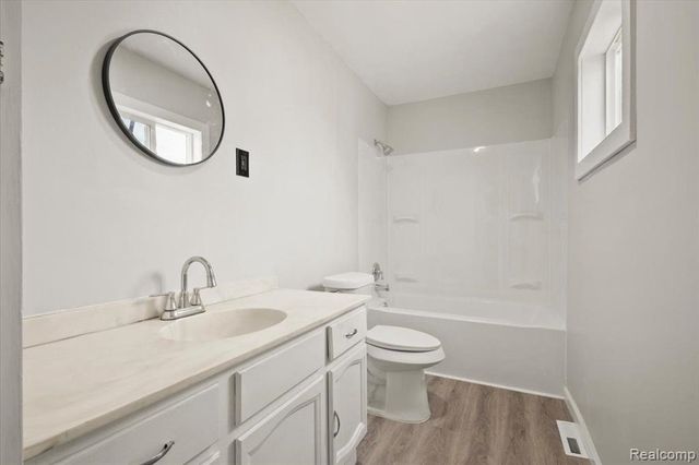 372 S Eifert Road, Mason, MI 48854