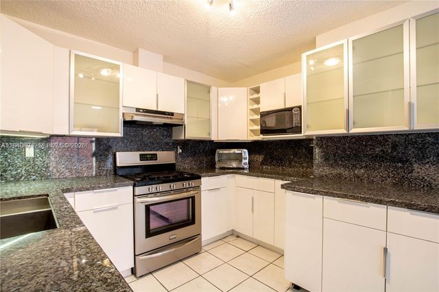 16227 SW 139th Ct 1, Miami, FL 33177