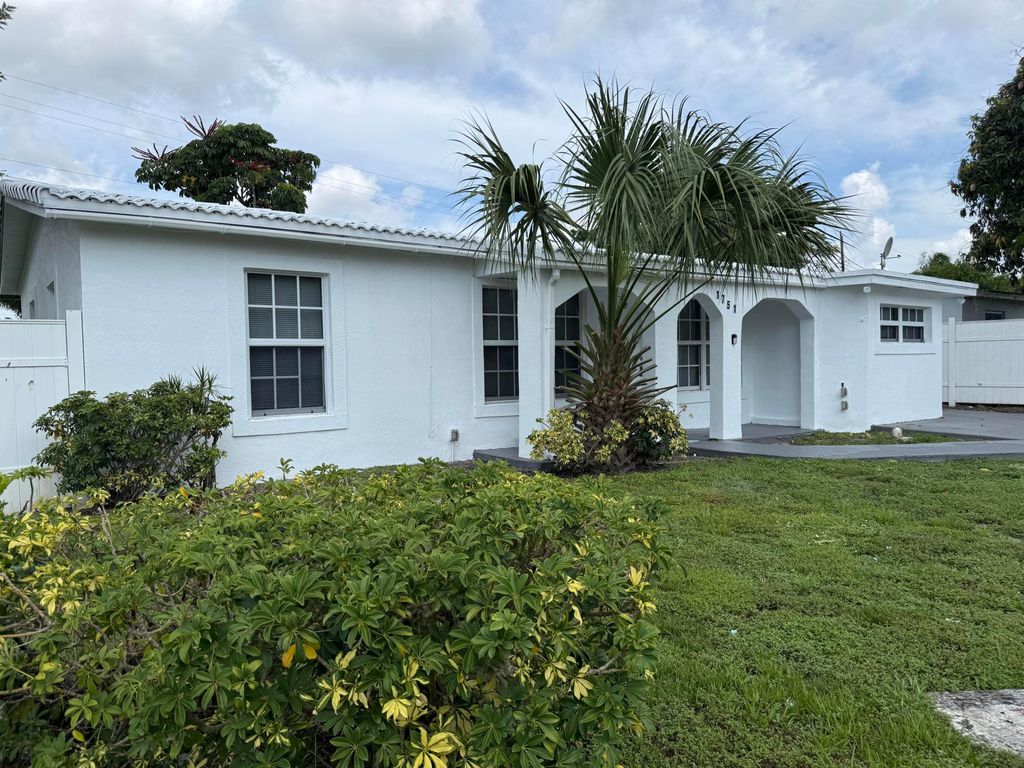 1751 NW 34TH Avenue, Lauderhill, FL 33311
