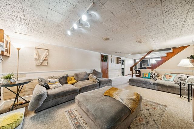 126 Mount Odin Drive, Hempfield Twp, PA 15601