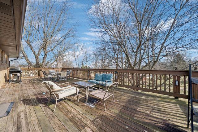 126 Mount Odin Drive, Hempfield Twp, PA 15601