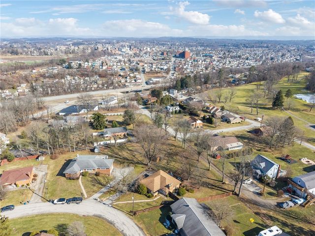 126 Mount Odin Drive, Hempfield Twp, PA 15601