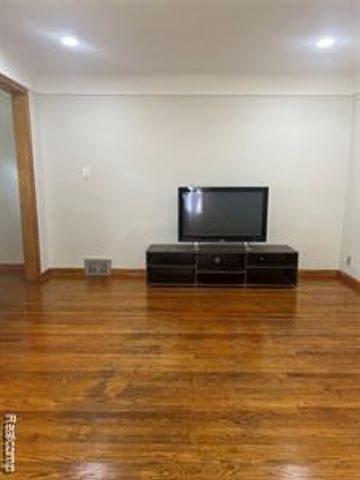 3141 Berkshire Avenue, Warren, MI 48091