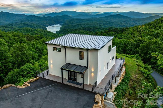 840 Fontana Trace Drive, Almond, NC 28702