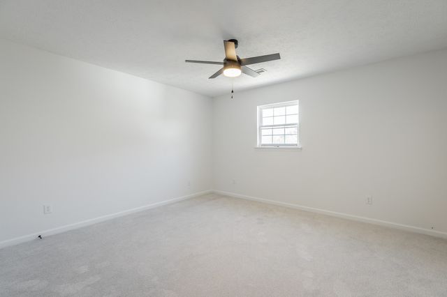 300 Osceola Dr, Whitwell, TN 37397