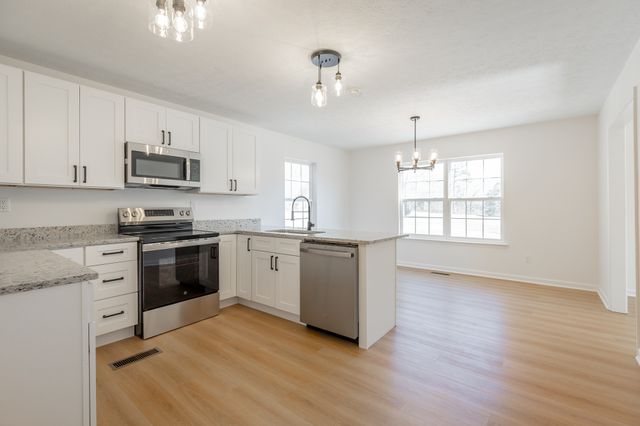 300 Osceola Dr, Whitwell, TN 37397