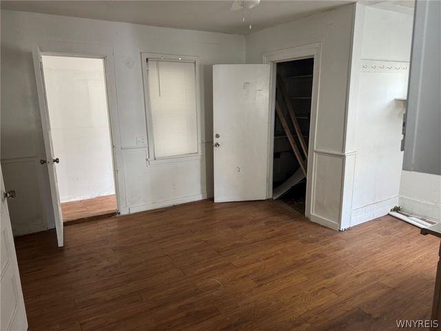 435 Elmwood Avenue, Niagara Falls, NY 14301