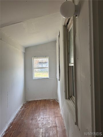 435 Elmwood Avenue, Niagara Falls, NY 14301