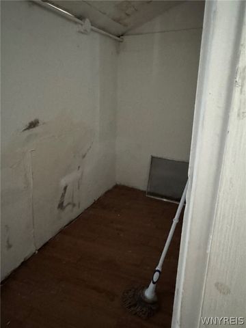 435 Elmwood Avenue, Niagara Falls, NY 14301