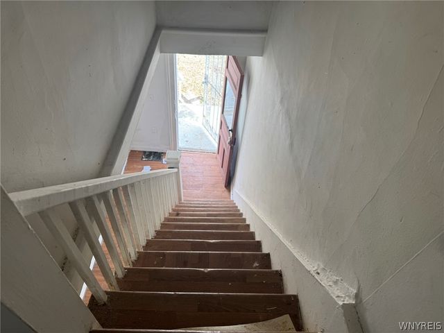 435 Elmwood Avenue, Niagara Falls, NY 14301