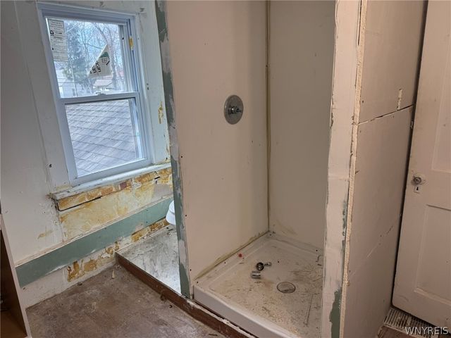 435 Elmwood Avenue, Niagara Falls, NY 14301