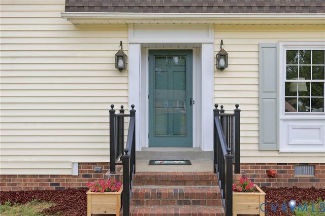 5995 Anvil Ln, Mechanicsville, VA 23111
