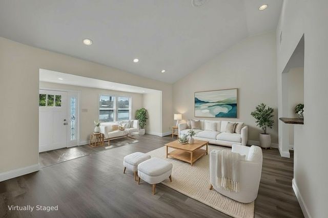 6704 Charbonneau Road, Lake Worth, TX 76135