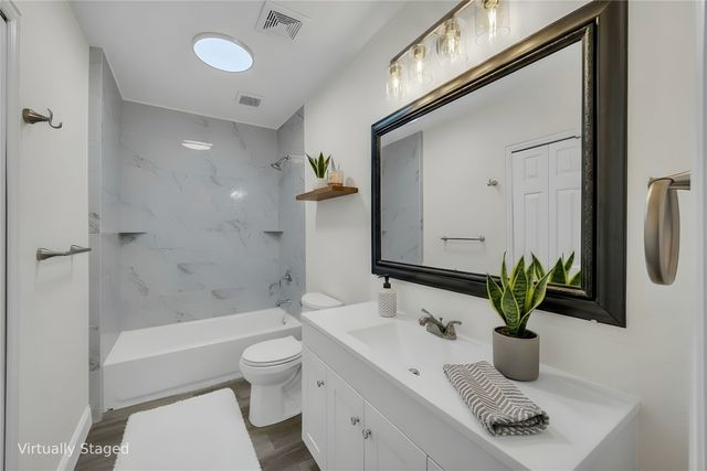 6704 Charbonneau Road, Lake Worth, TX 76135