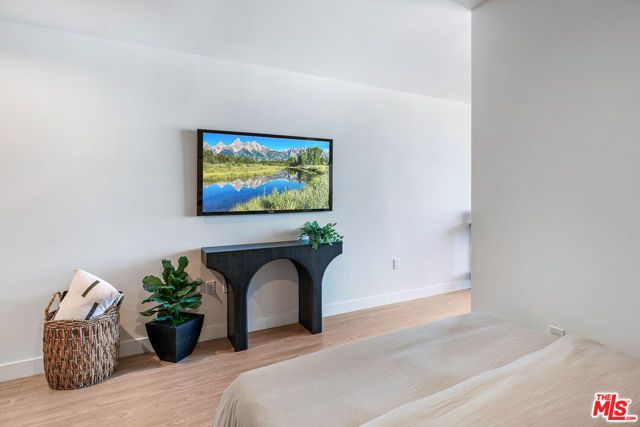 3688 Overland Avenue 643, Los Angeles, CA 90034
