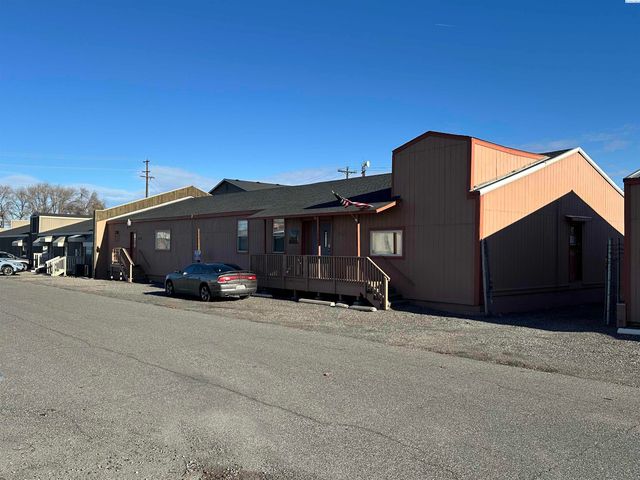 200 & 210 N Volland St., Kennewick, WA 99336