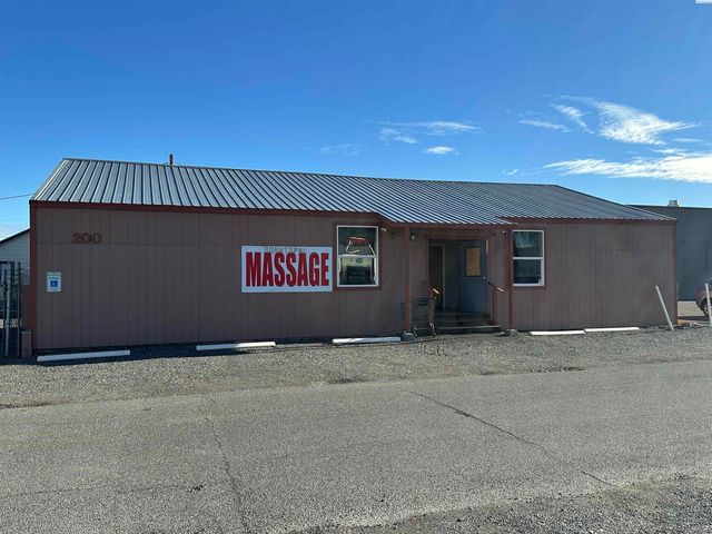 200 & 210 N Volland St., Kennewick, WA 99336