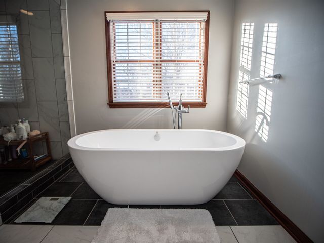 136 Glenwood Lane, Hurricane, WV 25526